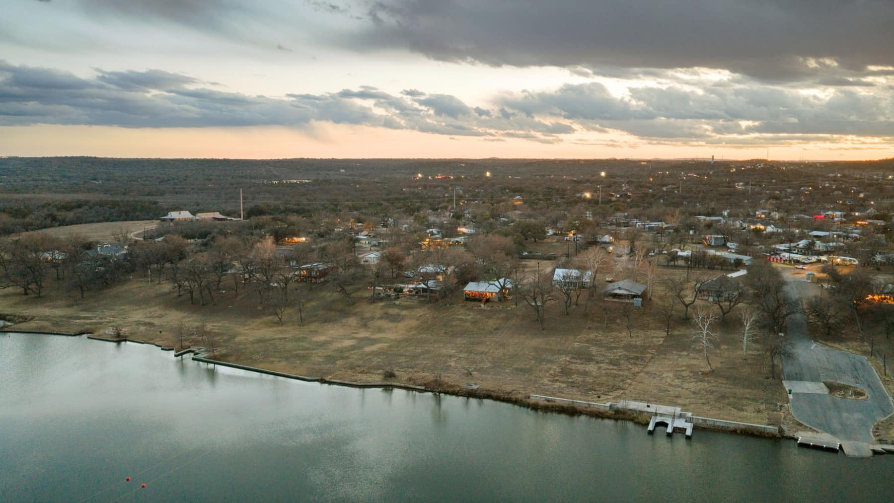 The Cottonwood Shores shoreline at dusk